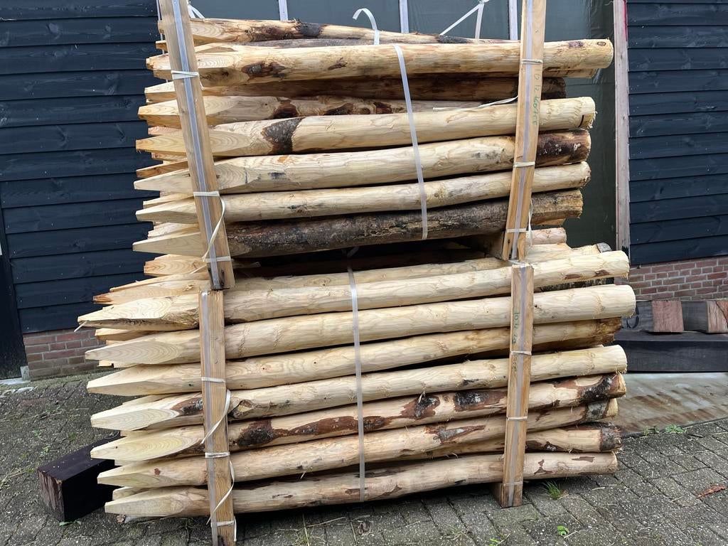 Kastanje palen afrastering schutting erfscheiding terrastuin, Tuin en Terras, Palen, Balken en Planken, Ophalen of Verzenden, Nieuw