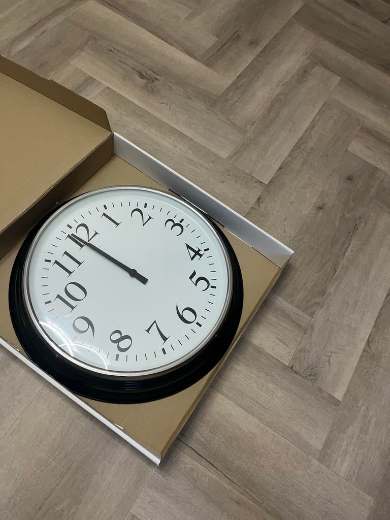Bravur Wandklok 59cm - Nieuw in doos, Ophalen of Verzenden, Nieuw, Analoog, Wandklok