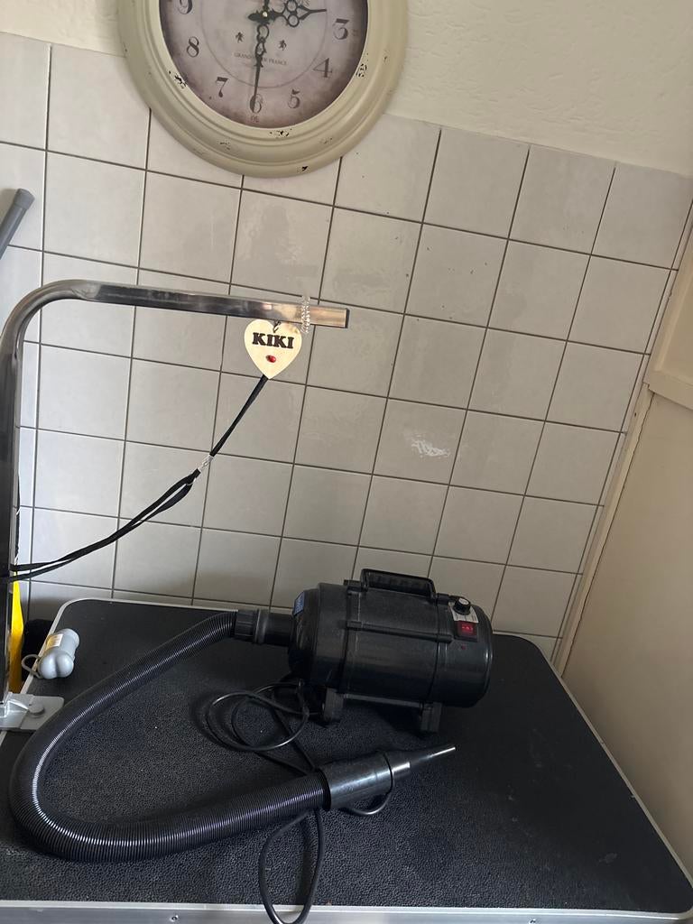 Trim tafel, Dieren en Toebehoren, Ophalen of Verzenden, Zo goed als nieuw
