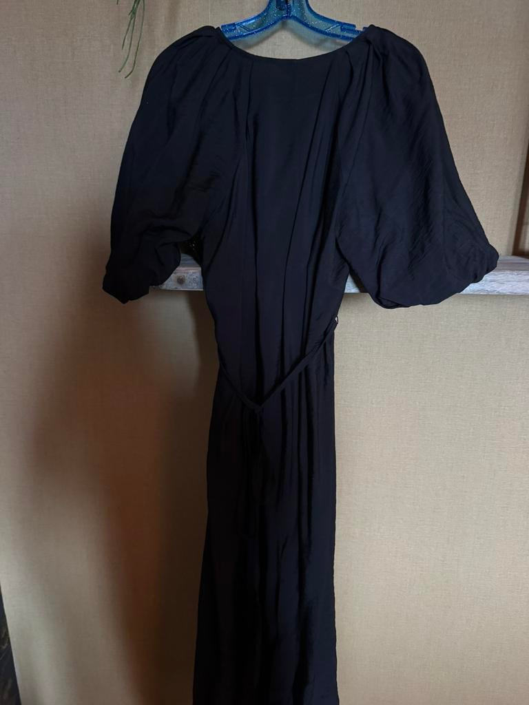 Z.g.a.n jurk H&M, Maat 38/40 (M), Zwart, Ophalen of Verzenden, Zo goed als nieuw