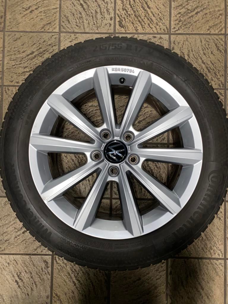 Volkswagen velgen orgineel + banden 215/55 R17 5x112, Auto-onderdelen, Banden en Velgen, Ophalen, 215 mm, Banden en Velgen, 17 inch