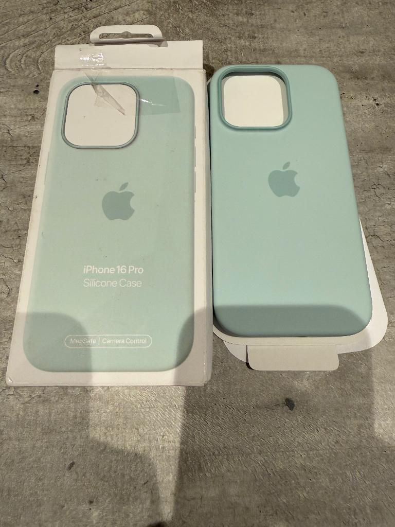 Silicone case, Ophalen of Verzenden, Zo goed als nieuw, Hoesje of Tasje
