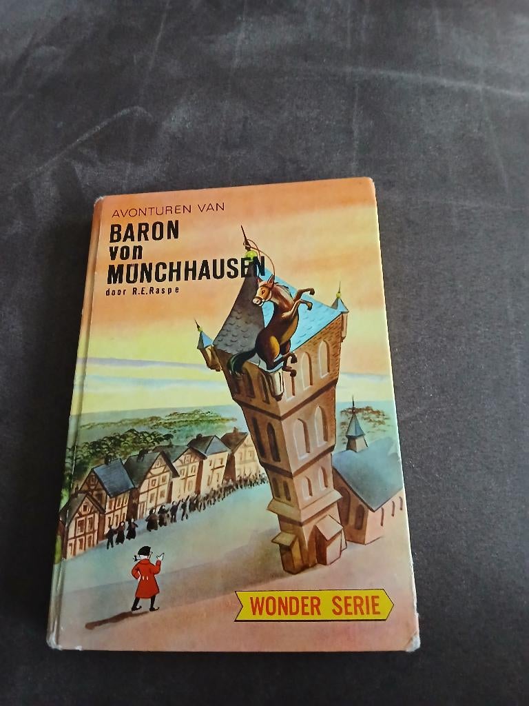 Boek Baron van Munchhausen, Gelezen, Ophalen of Verzenden, Nederland, R.E.Raspe
