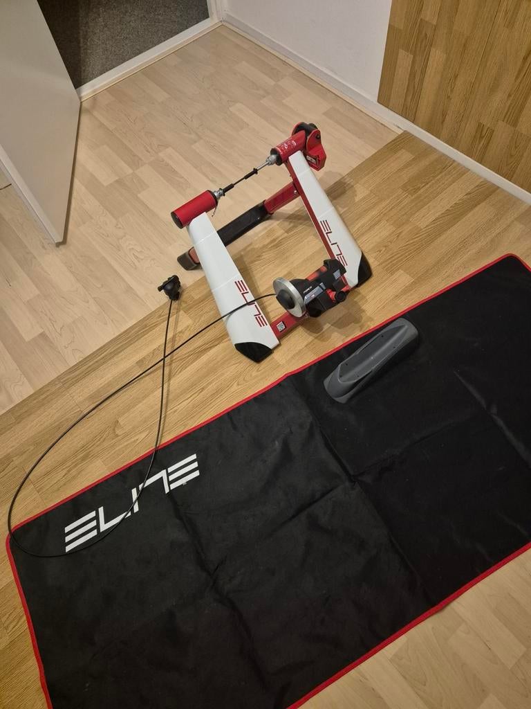 Elite Novo Force Hometrainer + Voorwielsteun, Ophalen, Gebruikt, Benen, Overige typen