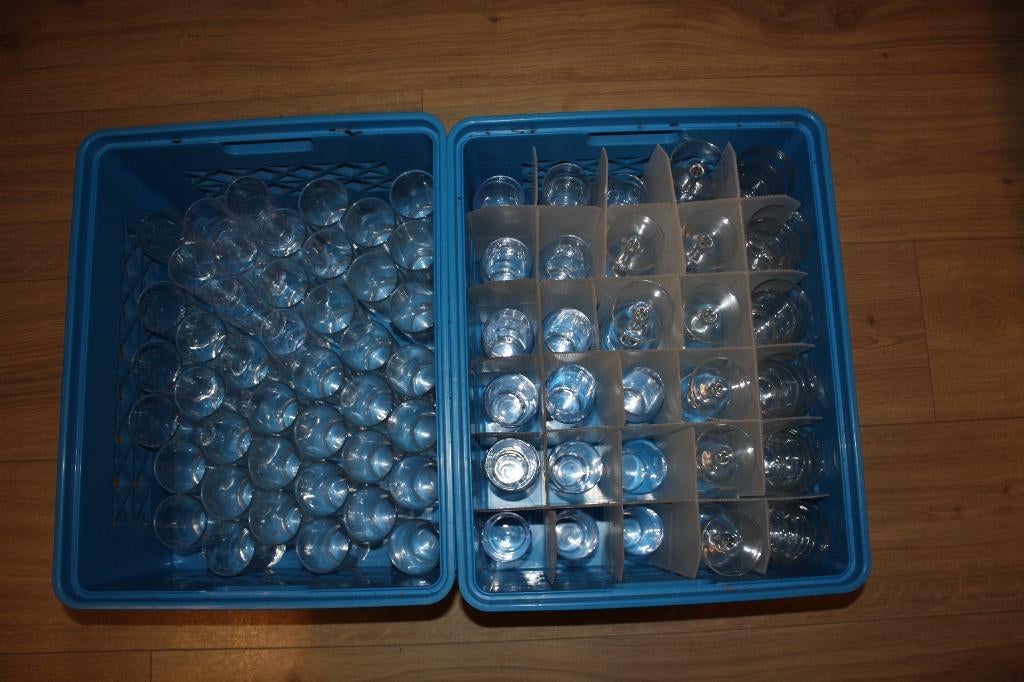 2 SUNWARE Square glazen krat met deksel incl assorti glazen, Ophalen, Gebruikt