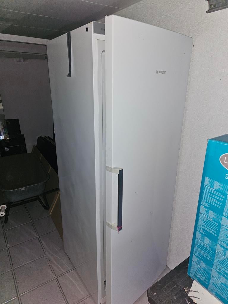 Bosch vriezer met 8 lades, Witgoed en Apparatuur, Vriezers en Diepvrieskisten, Gebruikt, 160 cm of meer, Energieklasse A of zuiniger