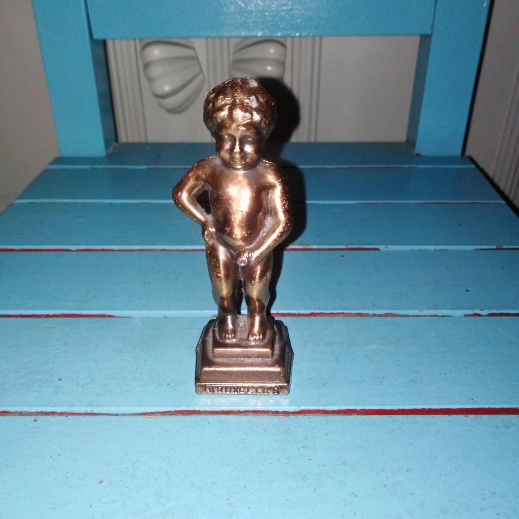 Manneke Pis: beeldje, borrelglaasje en magneet, Verzamelen, Beelden en Beeldjes, Gebruikt, Mens, Ophalen