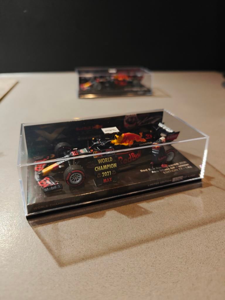 Minichamps RB16B Abu Dhabi GP 2021 - Verstappen #33, Ophalen of Verzenden