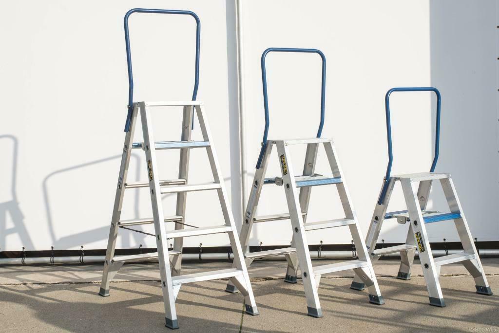 Professionele Dubbelzijdige trappen, Ophalen of Verzenden, Nieuw, Trap, 2 tot 4 meter