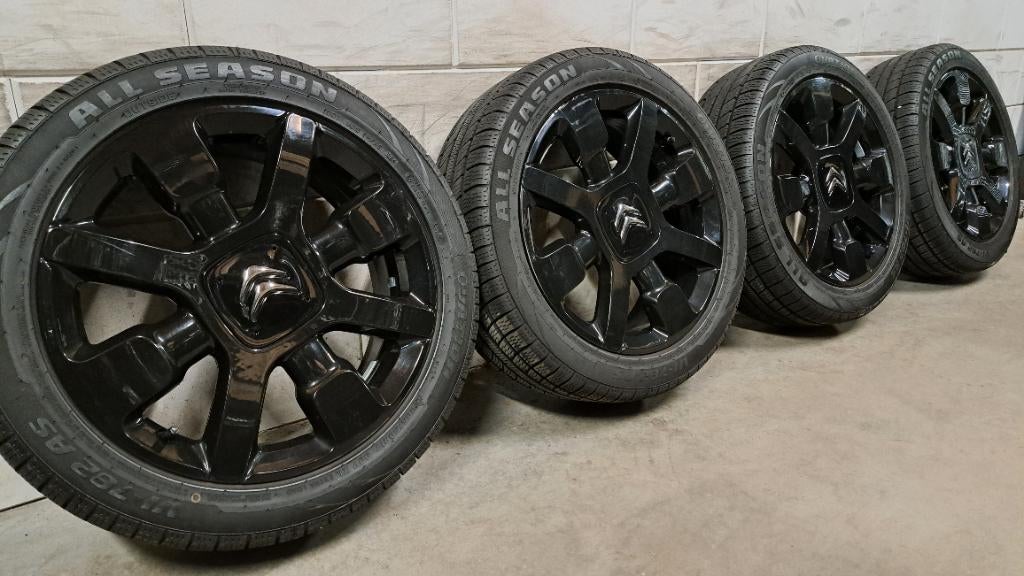 Lichtmetalen velgen C4 Cactus C3 Partner Berlingo 205/50/17, Auto-onderdelen, Banden en Velgen, Gebruikt, Banden en Velgen, 17 inch