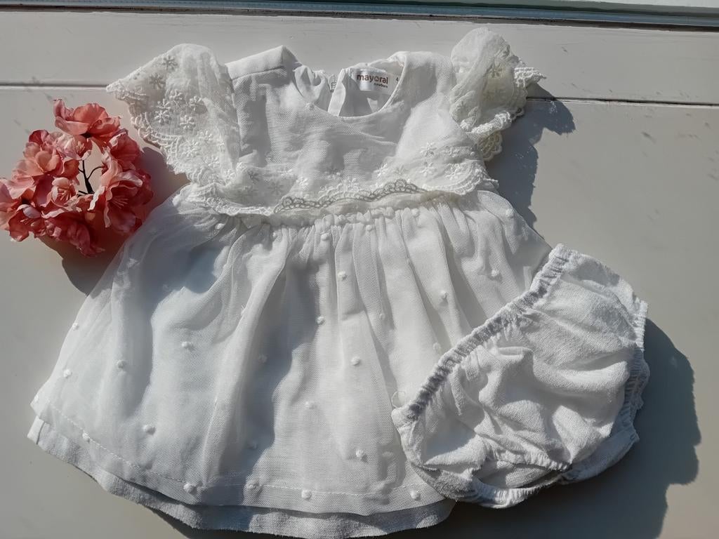 Jurkje mayoral met bijpassend luierbroekje., Kinderen en Baby's, Babykleding | Maat 62, Mayoral, Meisje, Jurkje of Rokje, Ophalen of Verzenden