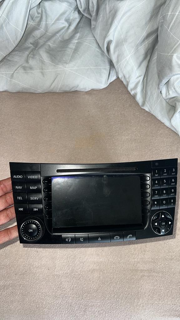 Originele Mercedes E-Klasse W211 Radio - Glasvezel, Ophalen of Verzenden, Gebruikt, Mercedes-Benz