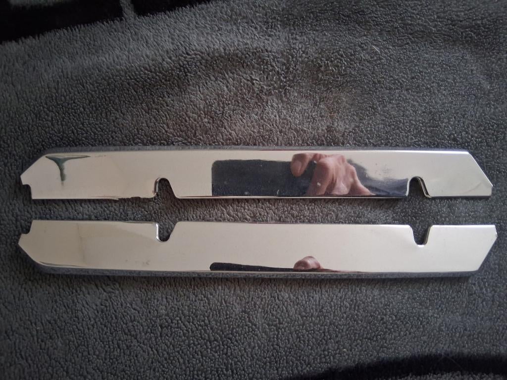 W107 SL/SLC  chroome lamellen uit de grill, Ophalen of Verzenden, Gebruikt, Voor, Mercedes-Benz