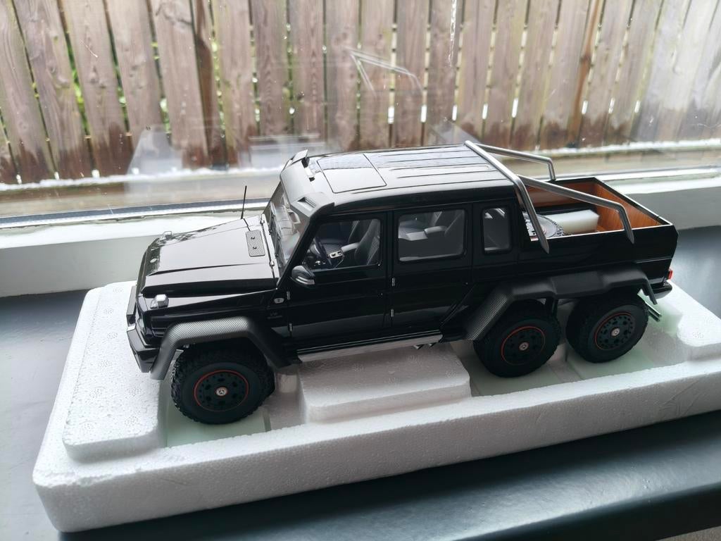 Autoart Mercedes Benz AMG 6x6, Ophalen of Verzenden, Zo goed als nieuw, Autoart