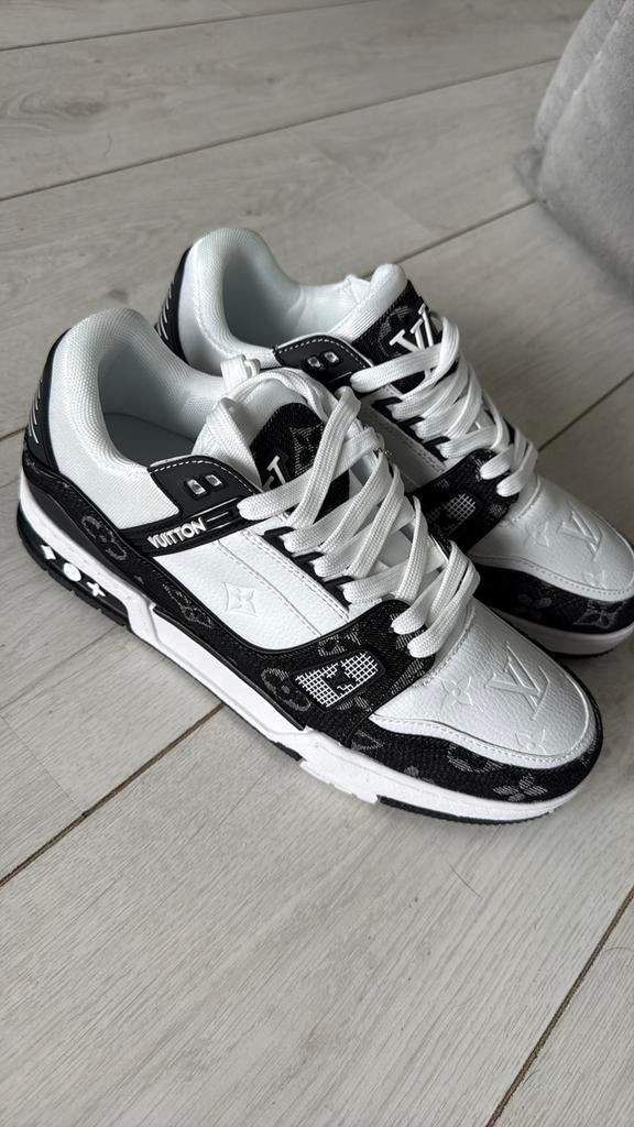 Lv schoenen zwart, Meisje, Schoenen, Nieuw, Ophalen of Verzenden