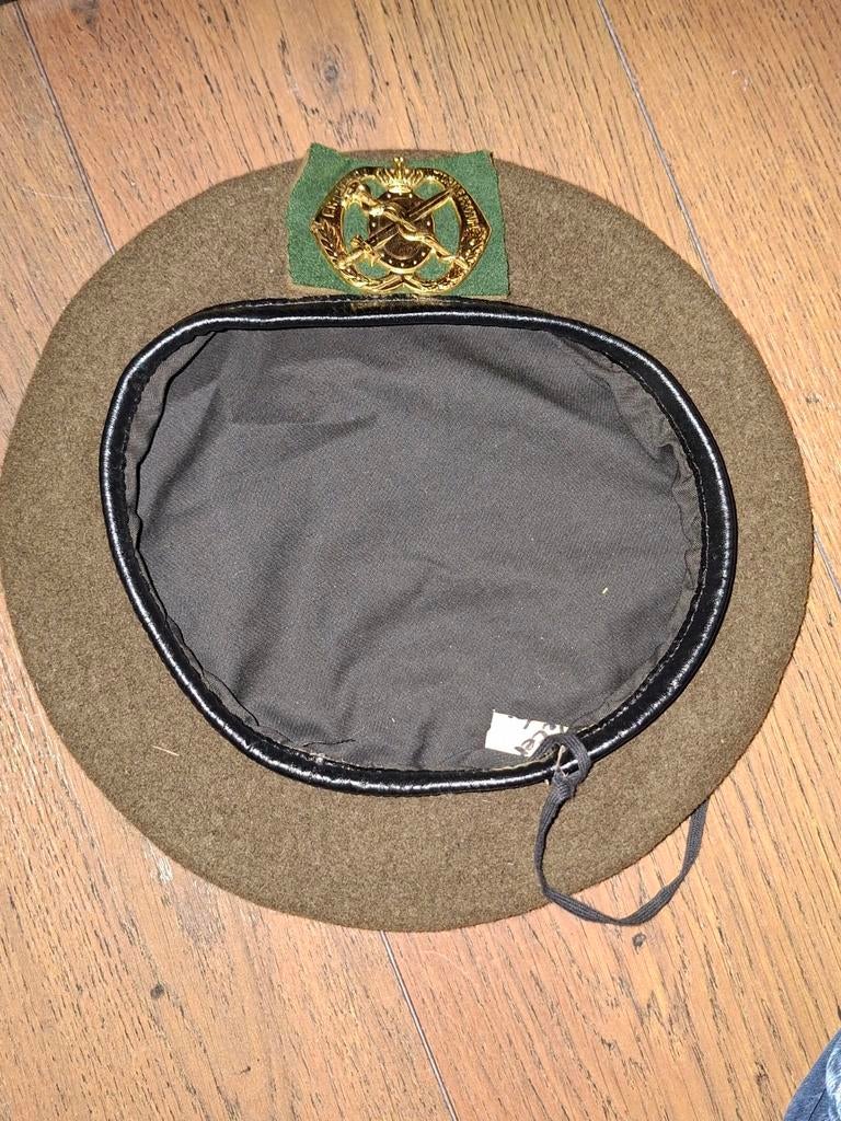 Baret Geneeskundige Dienst 1994, Verzamelen, Ophalen of Verzenden, Landmacht, Nederland, Helm of Baret