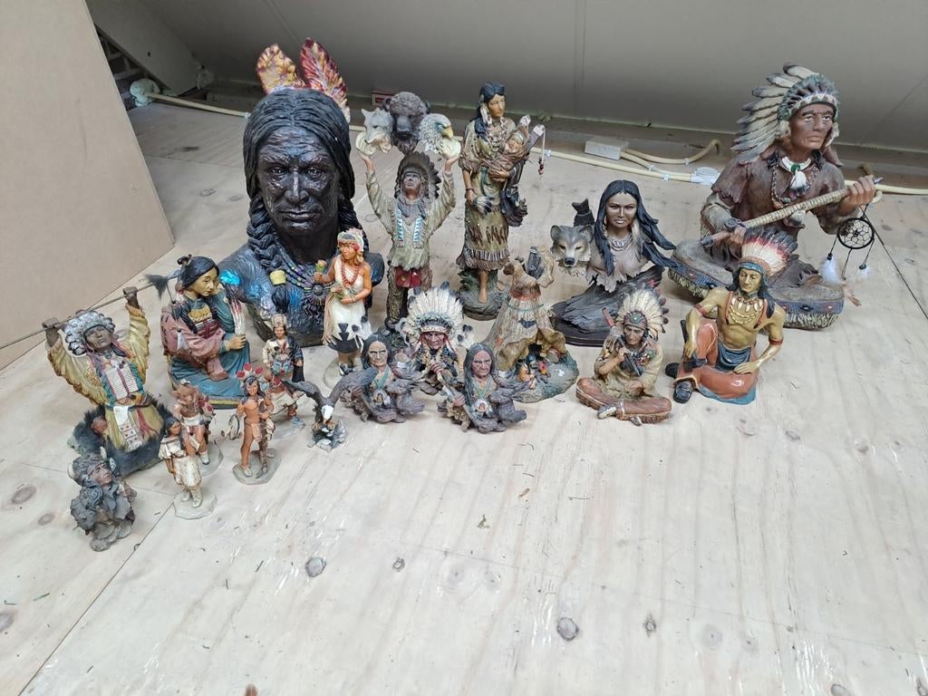 Indianen  groep, Ophalen, Zo goed als nieuw