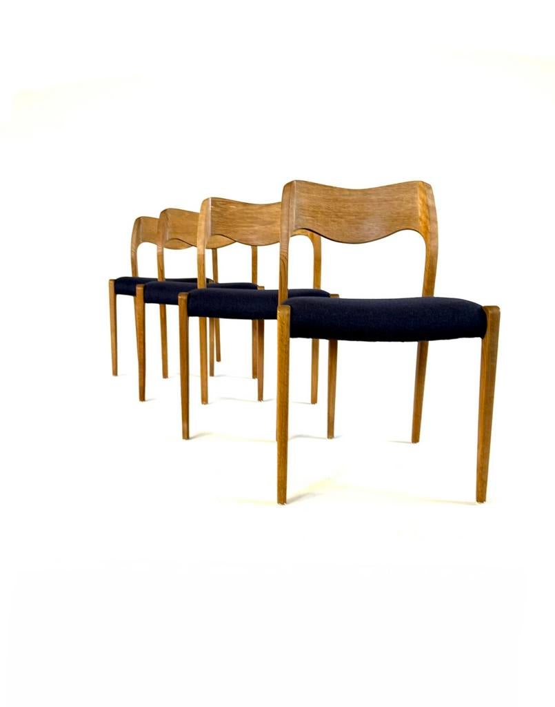 4x gerestaureerde ‘Model 71’ Niels Otto Møller ‘60, Hout, Ophalen of Verzenden, Zo goed als nieuw, Vier
