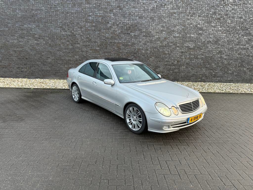 Mercedes-Benz E-Klasse 3.2 CDI E320 Sedan AUT 2004 NW APK, Auto's, Mercedes-Benz, Automaat, Achterwielaandrijving, Zwart, 197 €/maand