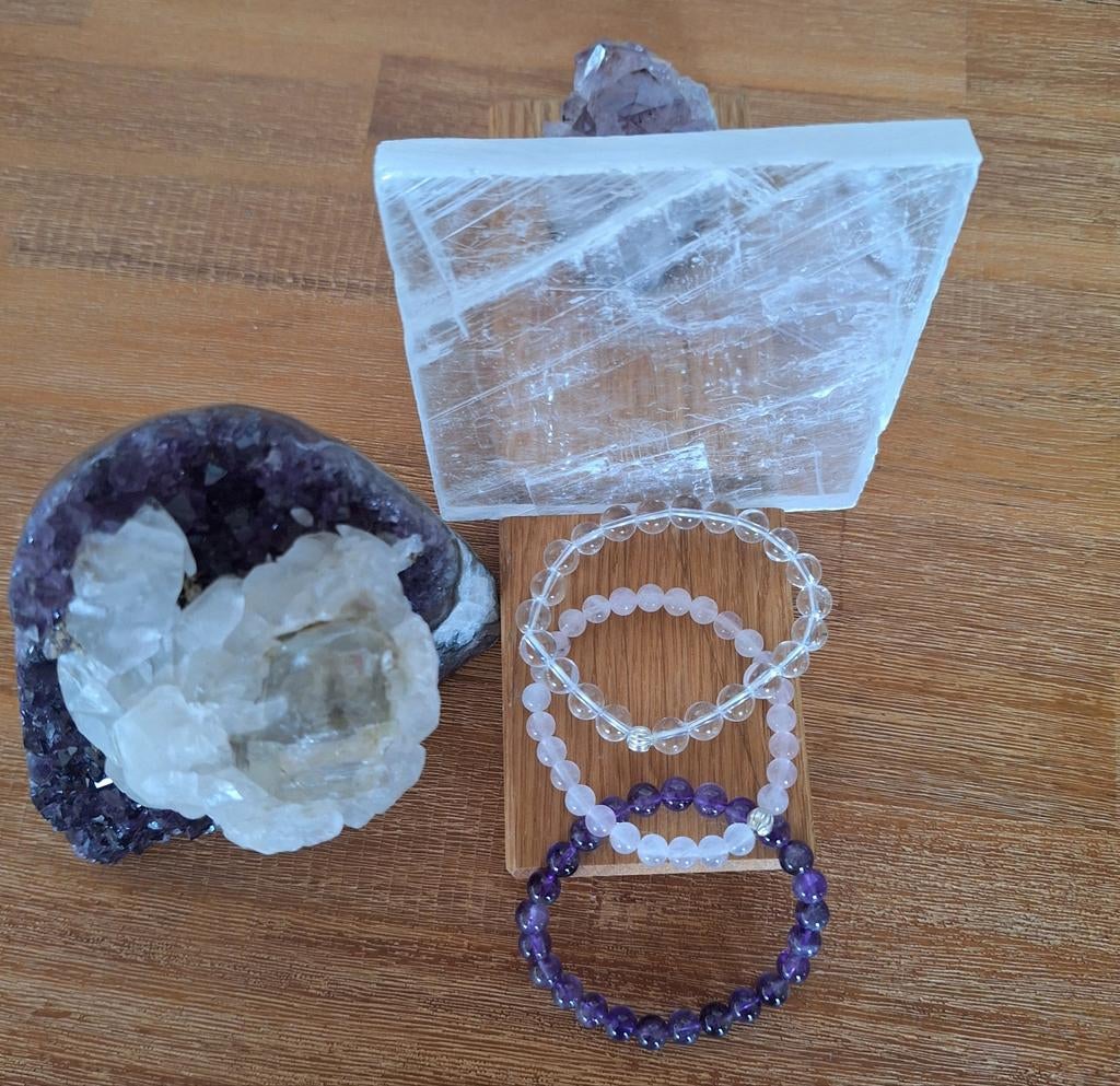Gouden Driehoek armband set., Sieraden, Tassen en Uiterlijk, Edelstenen, Ophalen of Verzenden, Nieuw
