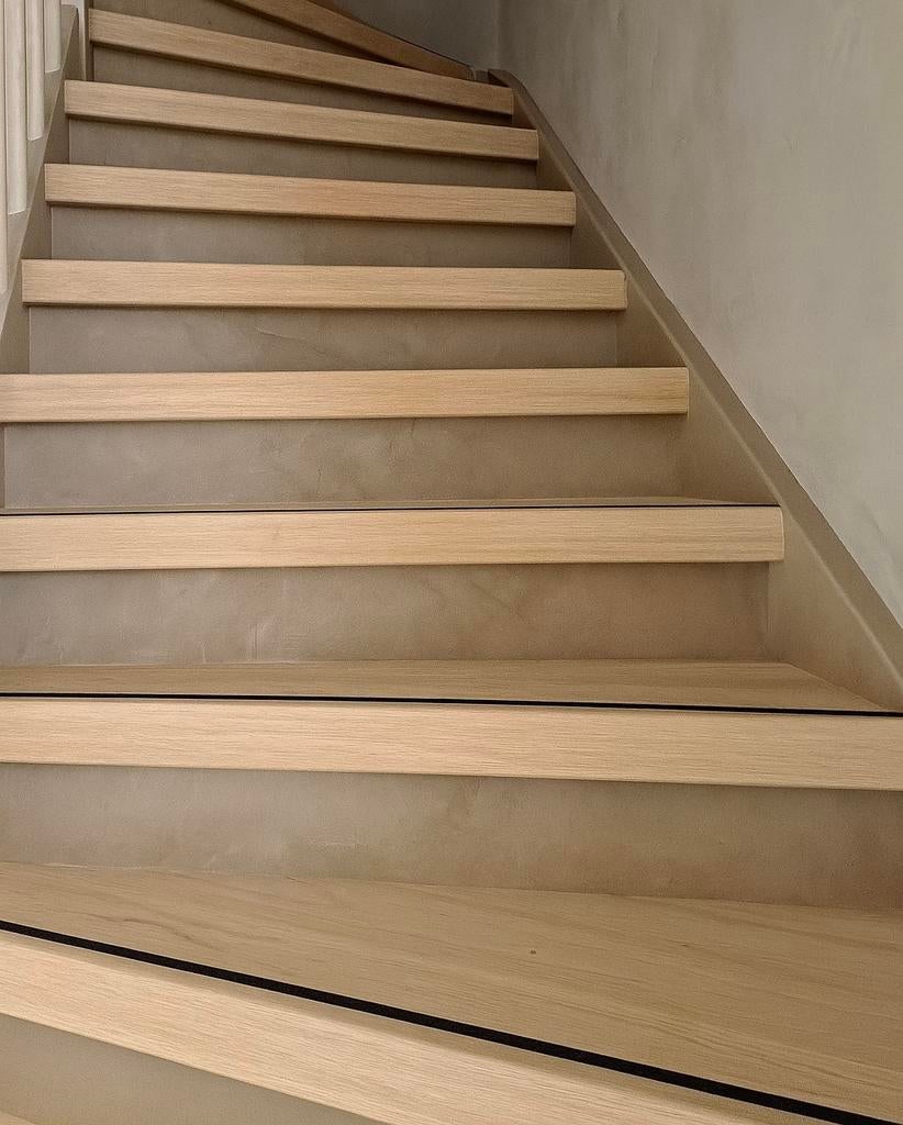 Eiken dichte traprenovatie + montage eiken trap renoveren, Ophalen, Nieuw