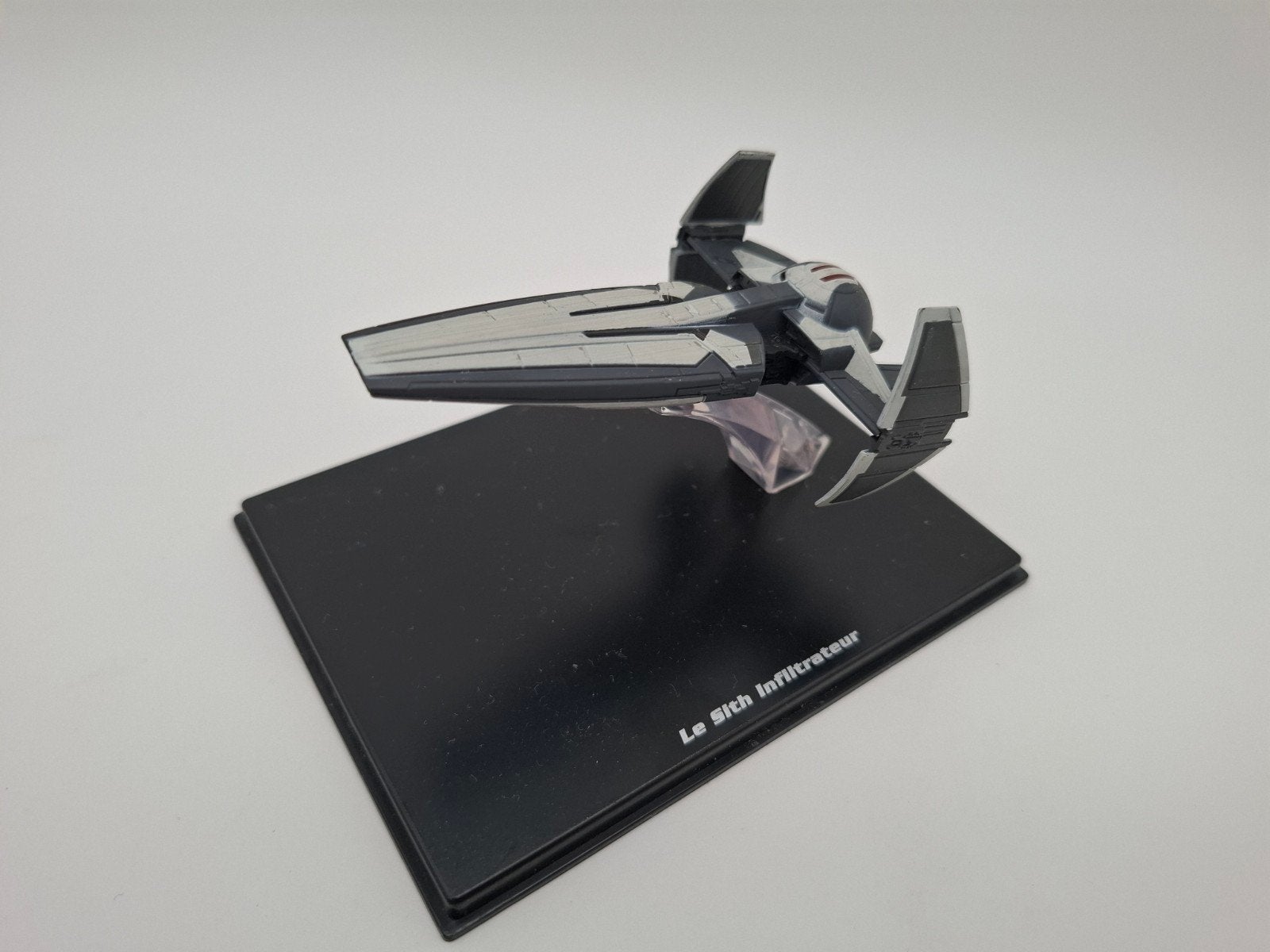 Star wars model Sith Infiltrateur (met omdoos), Overige merken, 1:72 tot 1:144, Verzenden, Nieuw
