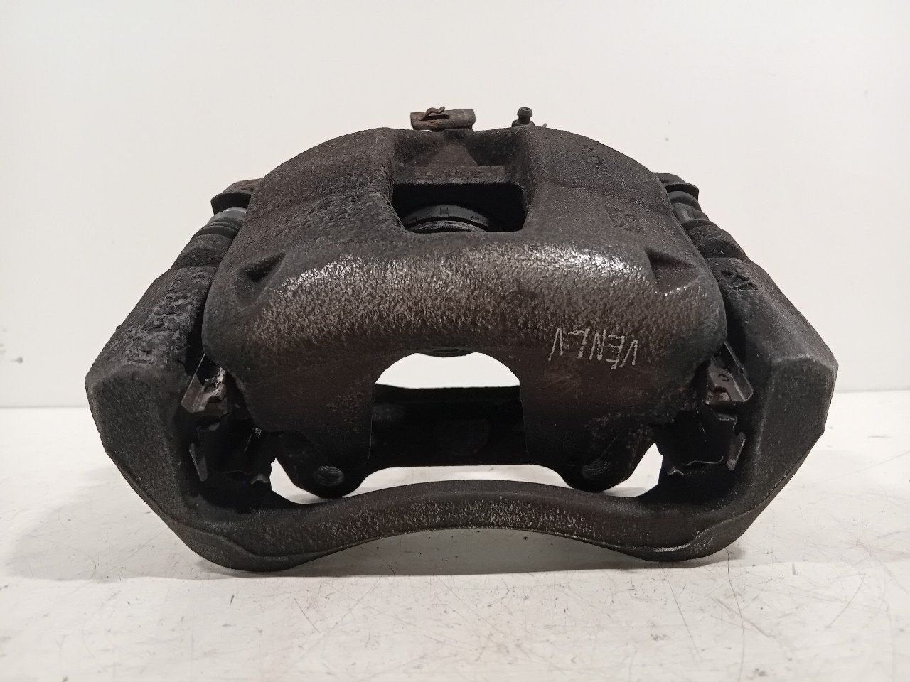 Remklauw links voor Fiat Doblo, Onderdelen@venauto.nl, Van der Ven Autorecycling B.V., Gebruikt, Ettenseweg 76, 4706 PB Roosendaal, The Netherlands