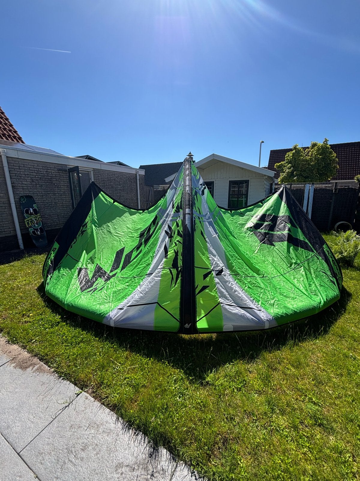 Slingshot RPM Kite en Slingshot Crisis Board, Ophalen, Kitesurf-set, Twintip, Zo goed als nieuw