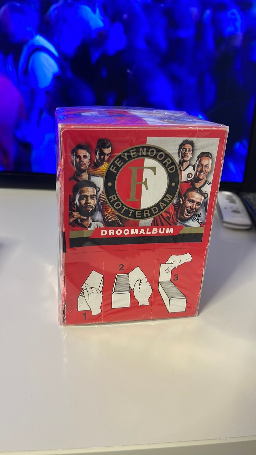 PANINI Feyenoord BOX 180 pack sealed, Verzenden, Zo goed als nieuw, Speelkaart(en)