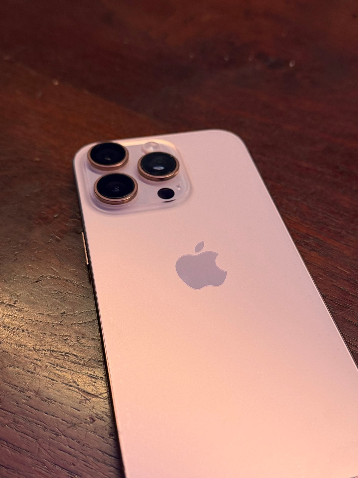 Zo goed als nieuwe iPhone 16 Pro - Roze, Ophalen of Verzenden, Zo goed als nieuw, 256 GB, IPhone 16 Pro