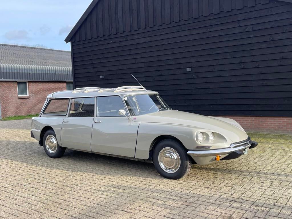 Citroen ID 21 Break in mooie originele staat, Auto's, Oldtimers, Voorwielaandrijving, 101 pk, Zwart, Citroën