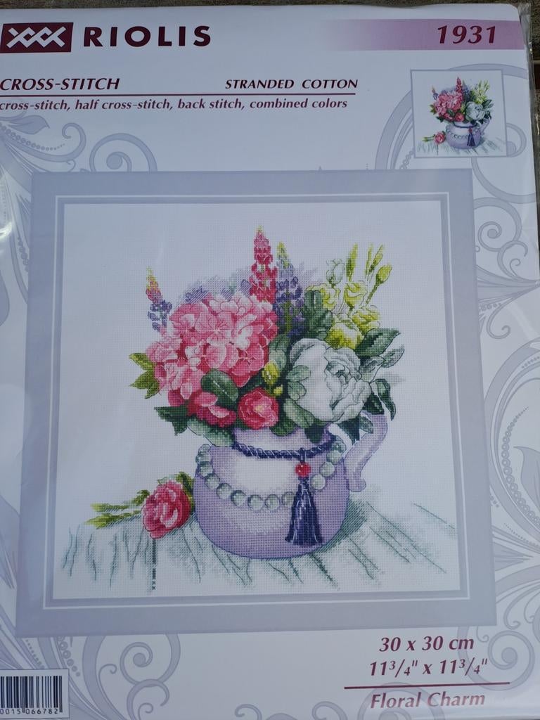 Nieuw Schitterend compleet borduurpakket van Riolis, Hobby en Vrije tijd, Borduren en Borduurmachines, Ophalen of Verzenden, Nieuw