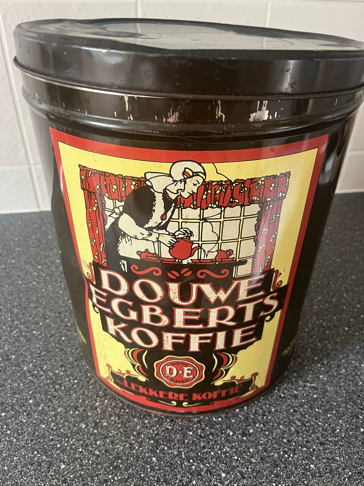 Oud groot Douwe Egberts koffieblik, 32 cm hoog, Ophalen