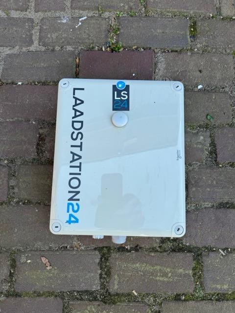 Laadstation LS24, Ophalen of Verzenden, Gebruikt, Laadpaal