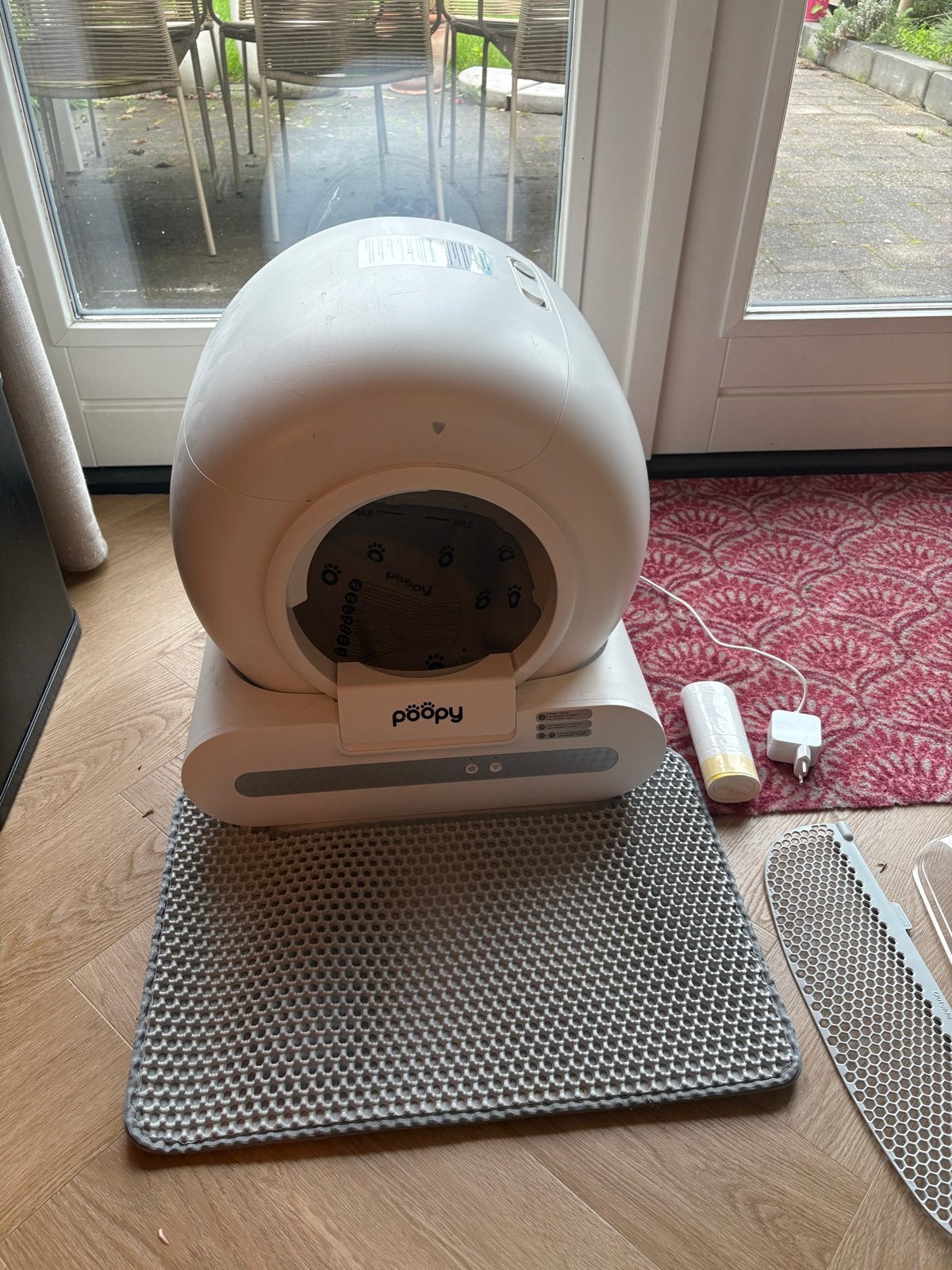 Poopy kattenbak + 8 zakken originele Poopy-grit, Ophalen, Zo goed als nieuw