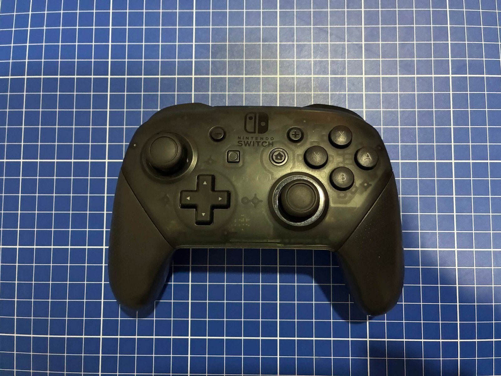 Nintendo Switch Pro Controller - Zwart, Spelcomputers en Games, Spelcomputers | Nintendo Switch, Ophalen, Zo goed als nieuw, Met 1 controller