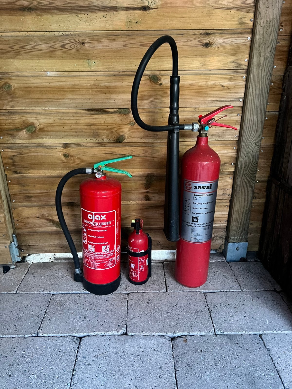 Partij brandblussers: 2x 6kg + 1x auto/bootblusser, Ophalen of Verzenden, Gebruikt, Brandblusser