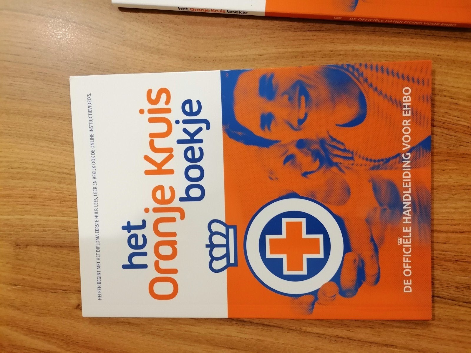 Het Oranje Kruis boekje - Officiële handleiding EHBO, Boeken, Gezondheid, Dieet en Voeding, Nieuw, Gezondheid en Conditie, Ophalen of Verzenden