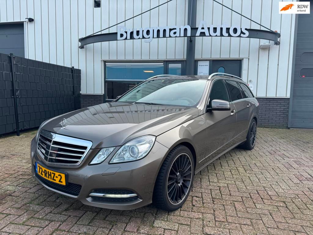 Mercedes-Benz E-klasse Estate 200 CGI Business Class Avantga, Auto's, Automaat, Euro 5, Achterwielaandrijving, Gebruikt