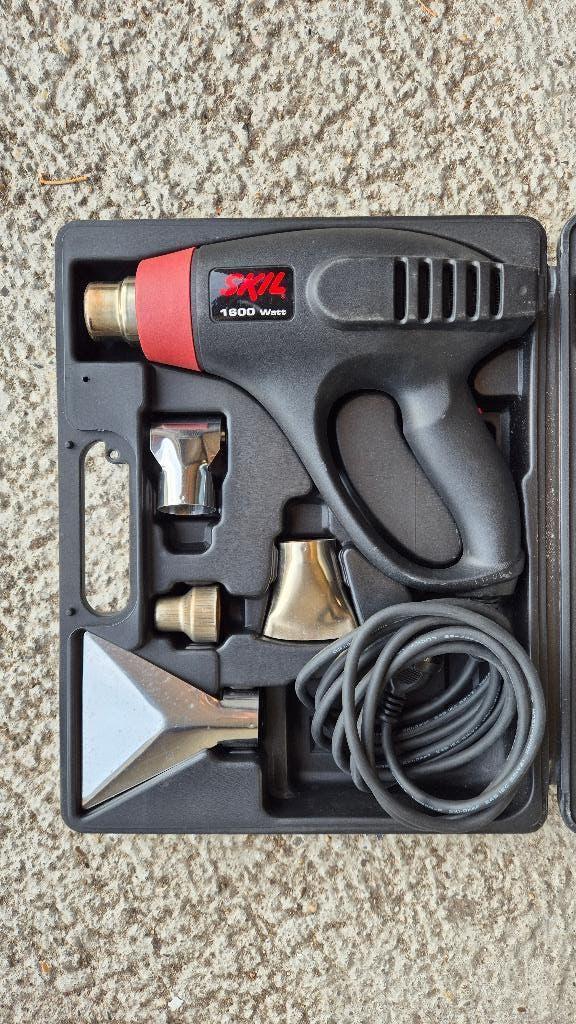 SKIL Heteluchtpistool 1600W + originele koffer + accessoires, Ophalen of Verzenden, Zo goed als nieuw, 600 watt of meer, Overige typen