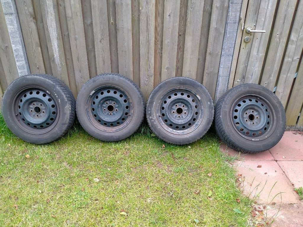 Velgen met banden Toyota Verso 2014, Auto-onderdelen, Banden en Velgen, Ophalen, Gebruikt, 16 inch, Banden en Velgen