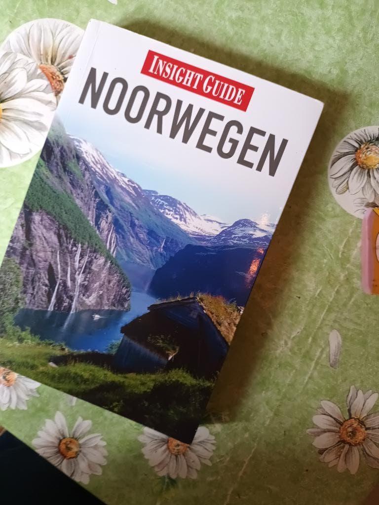 Noorwegen Insight Guides Reisgids Lapland Noordpool Oslo, Boeken, Reisgidsen, Overige merken, Europa, Ophalen of Verzenden, Reisgids of -boek
