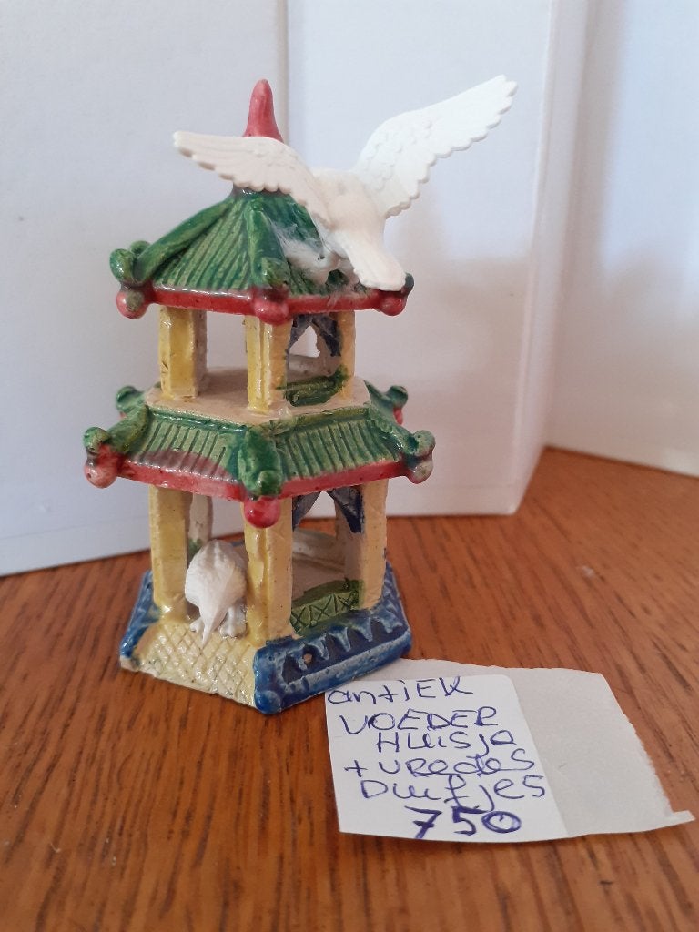 antiek porselein VOGELVOED HUISJE + 2 VREDESDUIFJES, Verzenden, Zo goed als nieuw, Poppenhuis