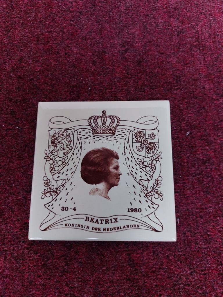 Tegeltje Beatrix 1980, Verzamelen, Koninklijk Huis en Royalty, Ophalen