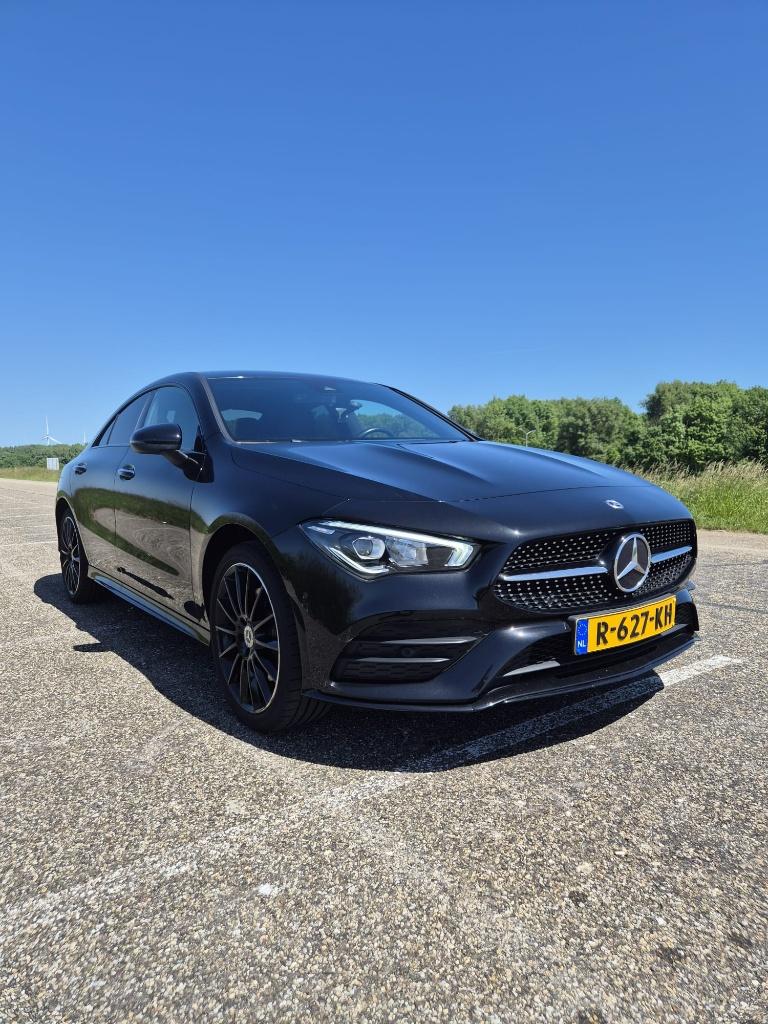 Mercedes-Benz CLA 250 e AMG line 2022 Zwart, Auto's, Mercedes-Benz, Particulier, CLA, ABS, Achteruitrijcamera, Adaptive Cruise Control