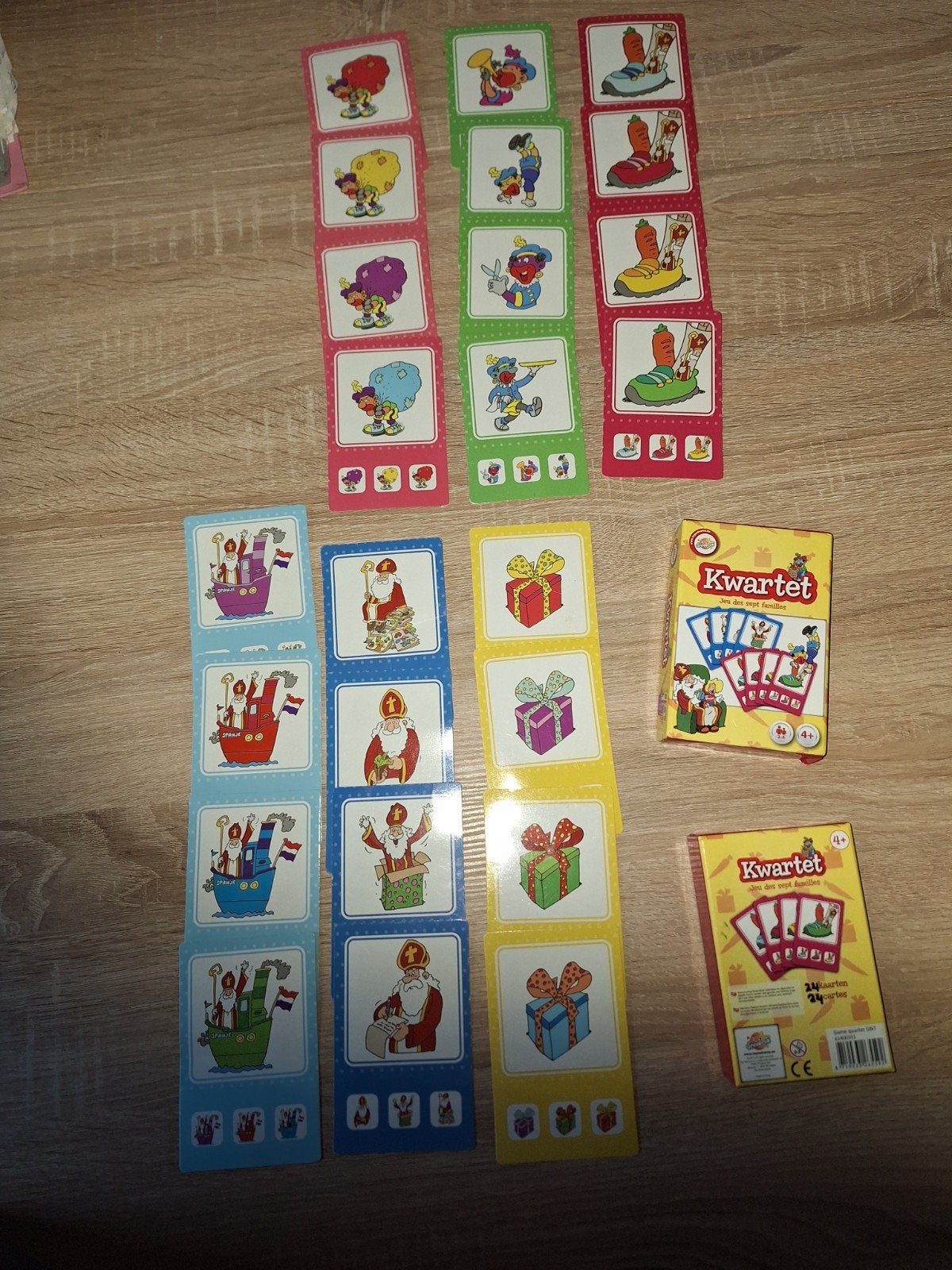 Sinterklaas kwartet 24 kaartjes, Hobby en Vrije tijd, Ophalen of Verzenden, Zo goed als nieuw, Toy Universe