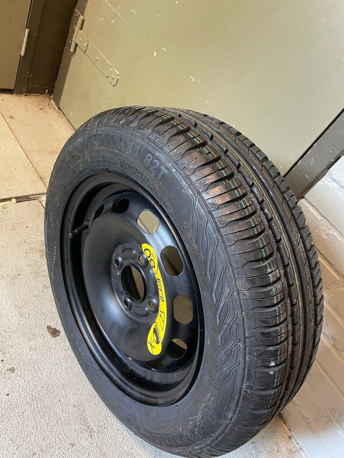 Nieuwe 14 inch thuiskomer - ongebruikt reservewiel, Auto-onderdelen, Banden en Velgen, Ophalen, 14 inch, 175 mm, Banden en Velgen