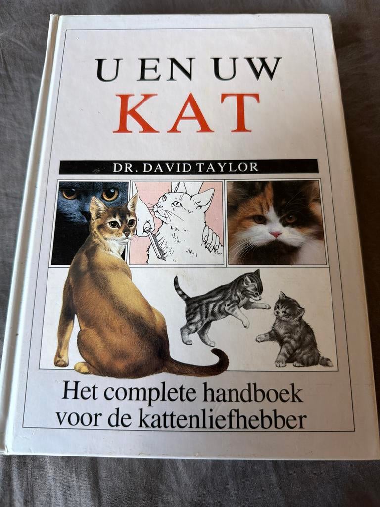 S5.   U en uw Kat - Het handboek voor de kattenliefhebber, Ophalen of Verzenden, Zo goed als nieuw, Katten