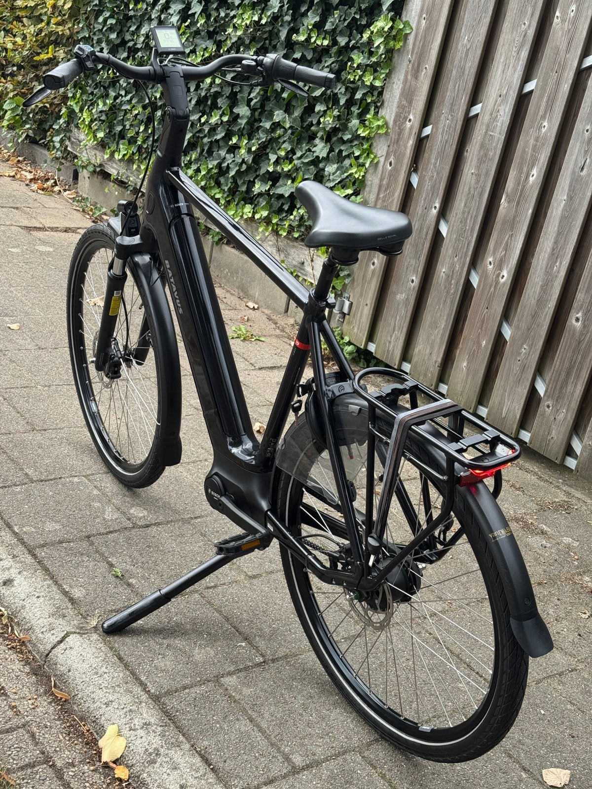 Foto 11 van Zeer nette Batavus Finex Exclusive 61 Bosch smart Belt-drive