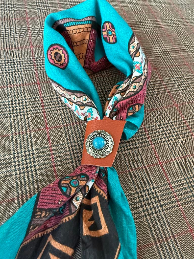 Navajo bandana ring leer / turkoois zilverkleurig metaal, Ophalen of Verzenden, Zo goed als nieuw